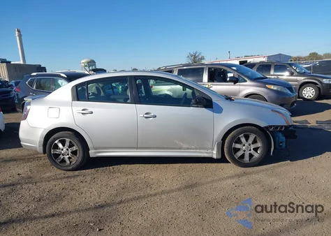2012 Nissan Sentra 2.0 Sr z USA, uszkodzony, nr VIN 3N1AB6AP2CL702053